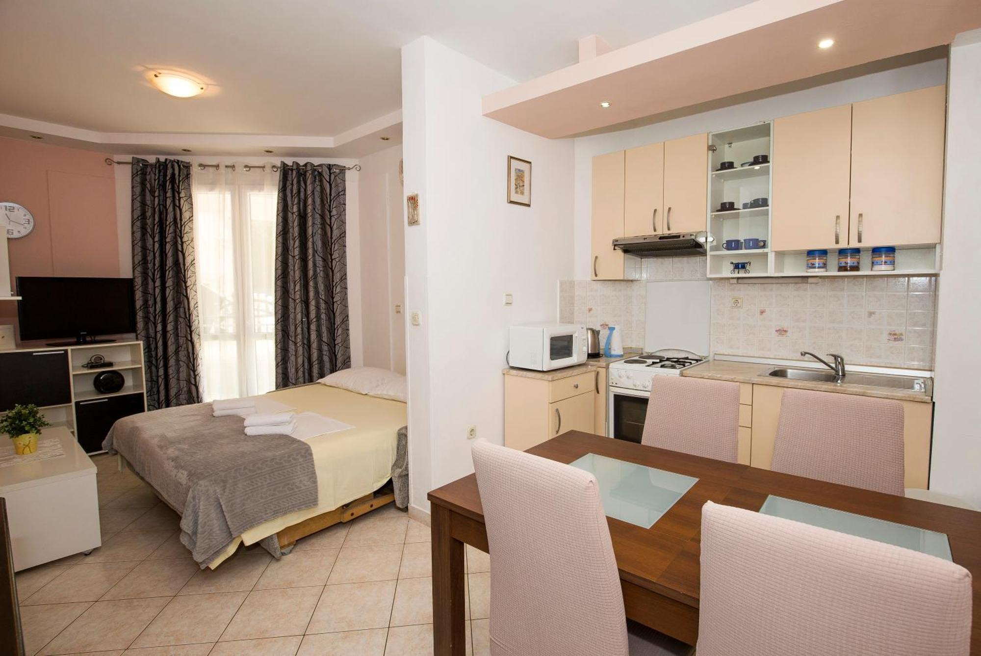 Apartman Roza Omis Exterior photo