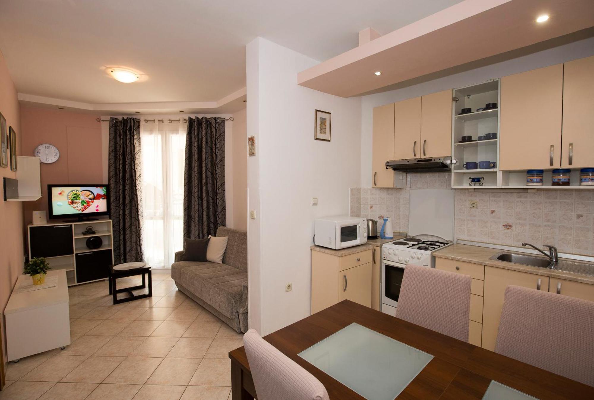 Apartman Roza Omis Exterior photo